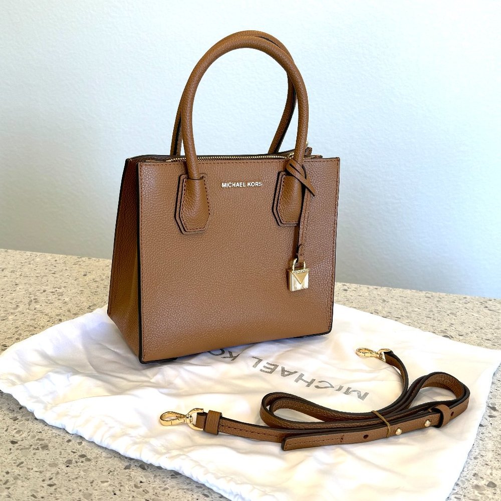 Michael Kors Mercer Medium Safiano Leather Bag